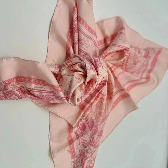 Hermes Carre 90 Jeux De Paille Scarf Pink - Picture 4 of 17